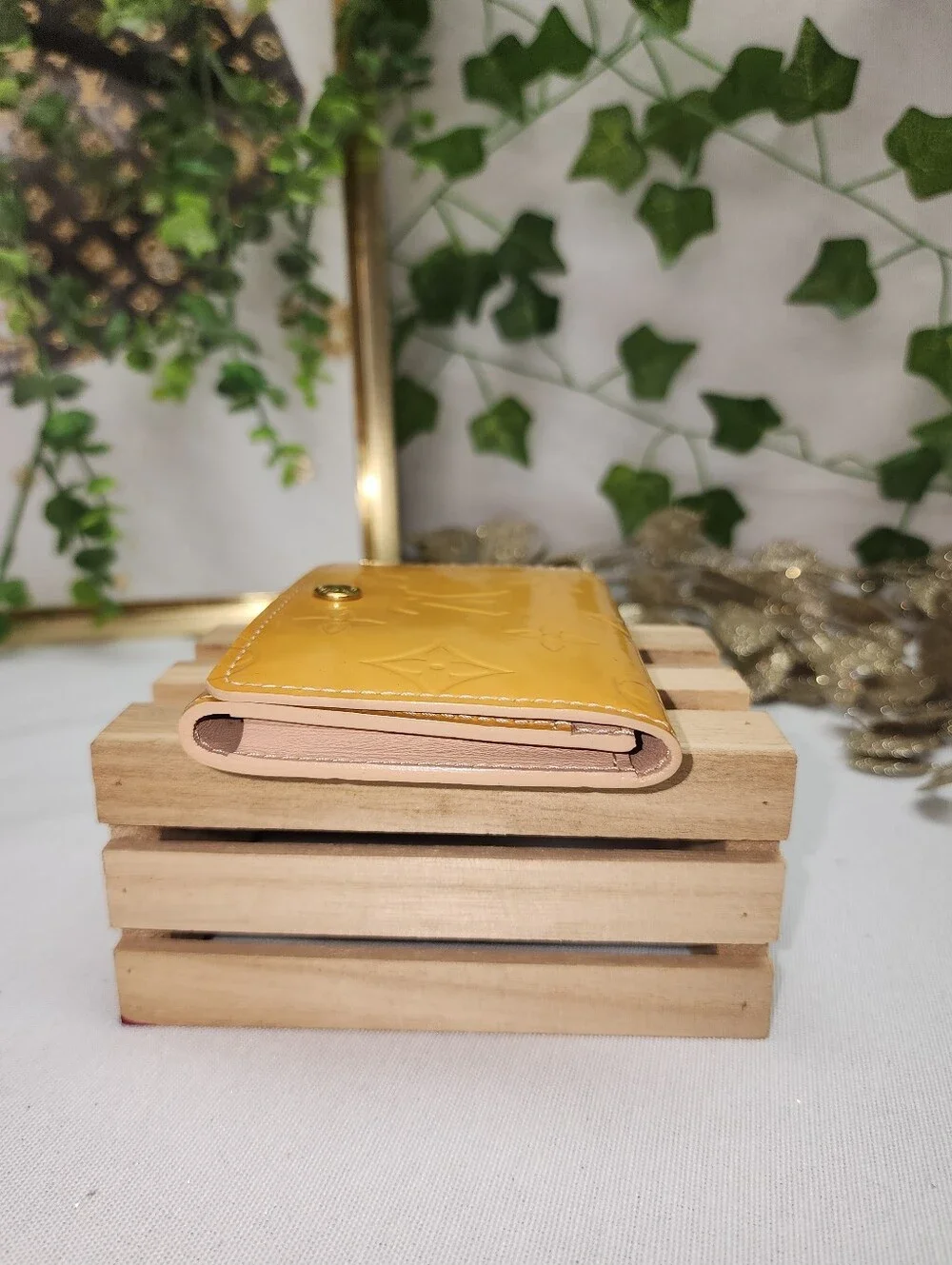 Authentic Louis Vuitton Vernis Card Wallet In Gold - LIKE NEW